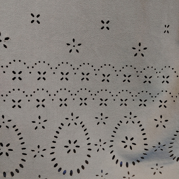 Hannah Boho Eyelet blouse - Picture 7 of 9